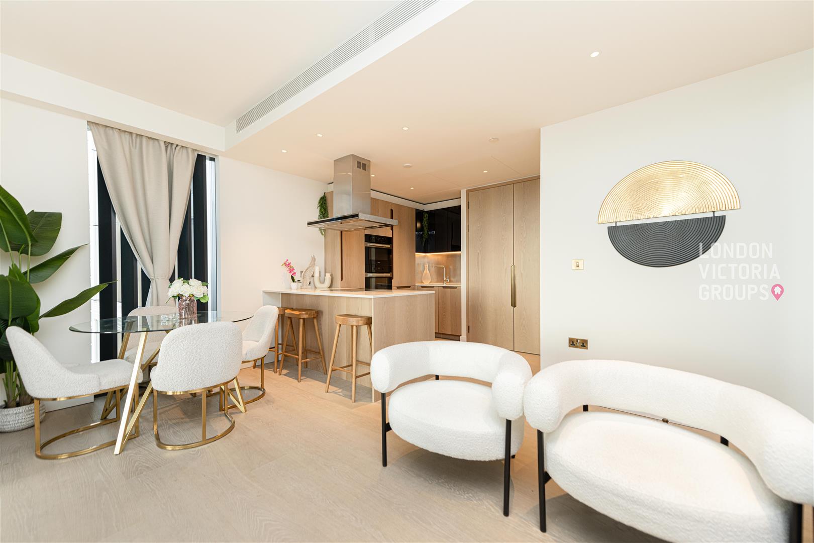 2 bed property in River Park Tower, 1 Nine Elms Lane, London